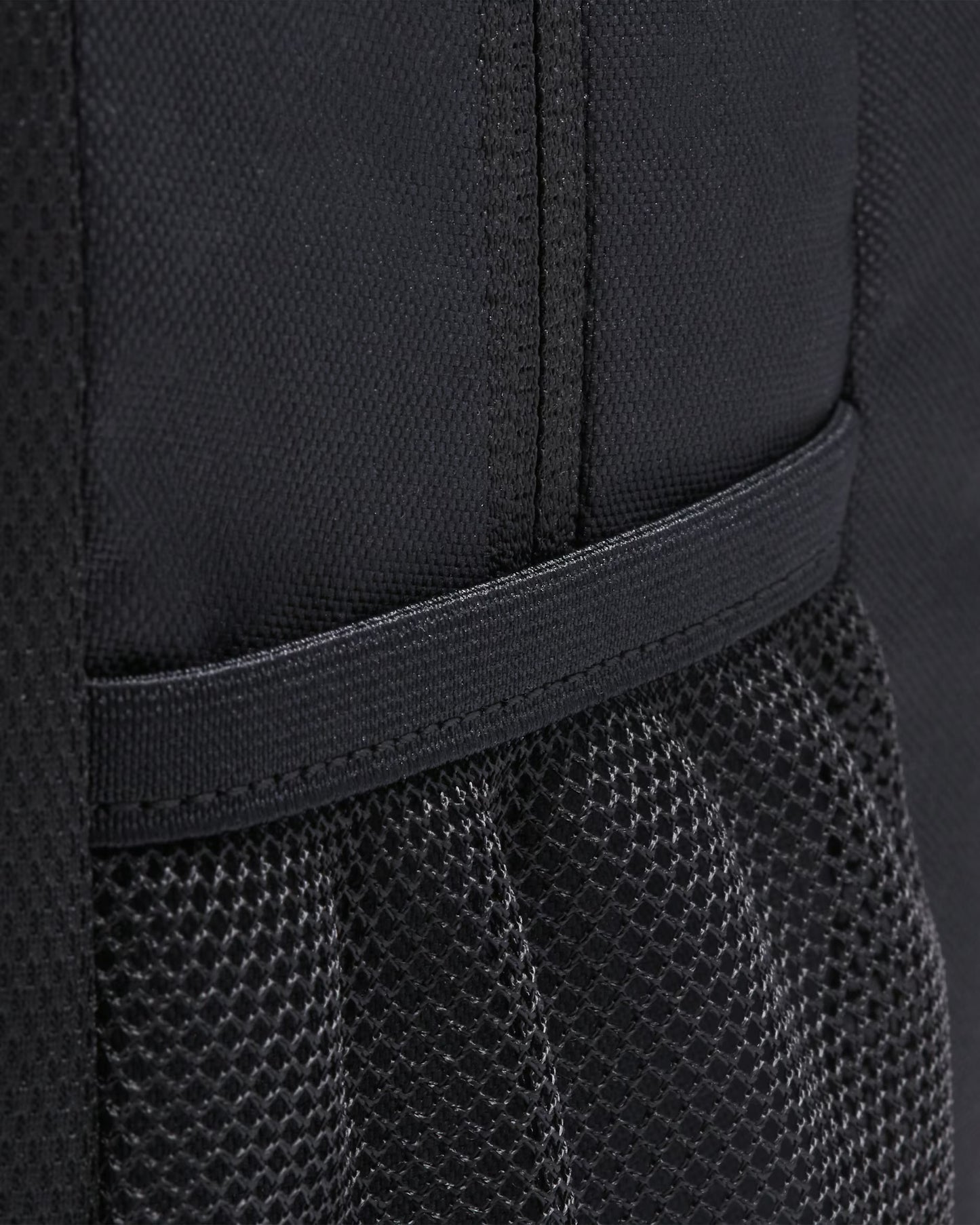 Nike Academy Team Football Sports Backpack 22L DA2571-010